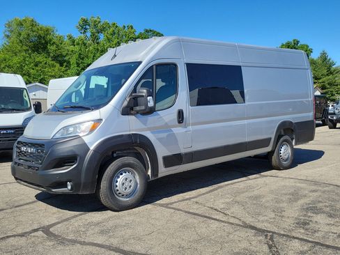 Used 2025 RAM ProMaster 3500 w/ Premium Convenience Group FWD image 2