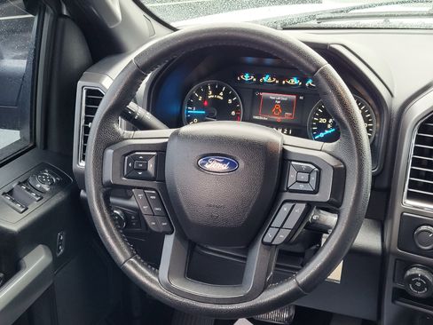 Used 2016 Ford F150 XLT w/ Equipment Group 302A Luxury AWD/4WD image 12