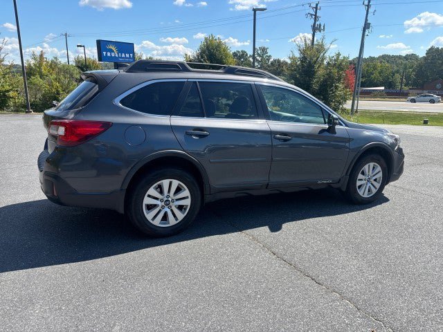 Used 2018 Subaru Outback 2.5i Premium AWD/4WD image 7