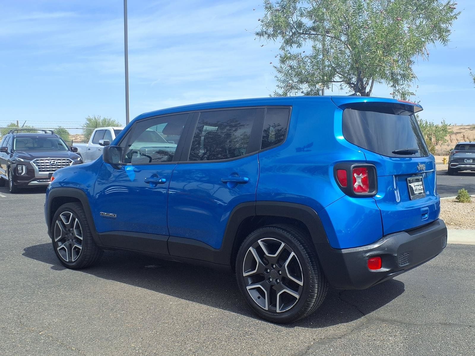 Used 2020 Jeep Renegade Sport FWD image 4