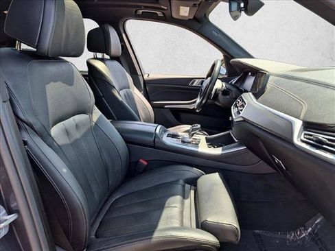 Used 2022 BMW X5 sDrive40i w/ M Sport Package RWD image 23