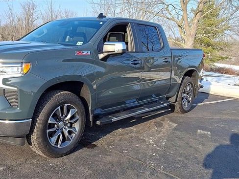 Certified 2025 Chevrolet Silverado 1500 LT image 4