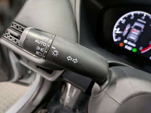 Used 2023 Honda HR-V Sport image 18