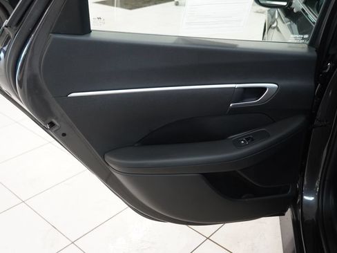 Used 2021 Hyundai Sonata SE w/ Cargo Package FWD image 19