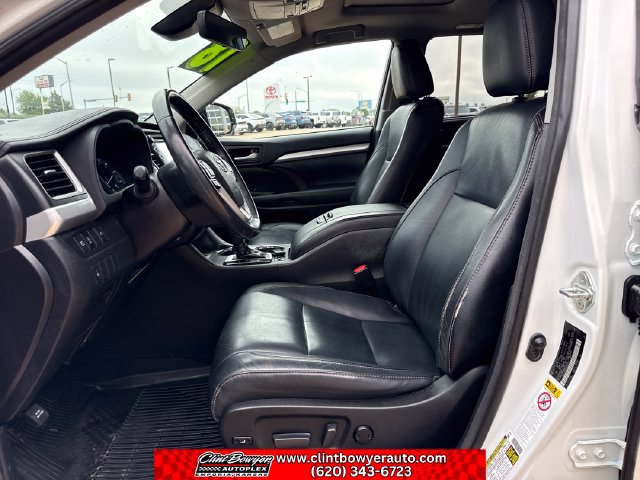 Used 2018 Toyota Highlander XLE w/ Protection Package #3 AWD/4WD image 10