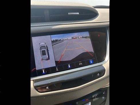 Used 2024 Cadillac XT5 Premium Luxury w/ Technology Package AWD/4WD image 18