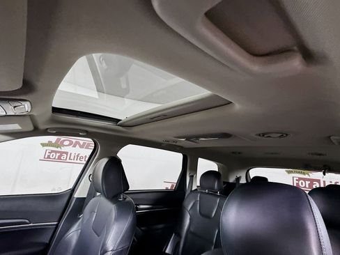 Used 2022 Kia Telluride S AWD/4WD image 12
