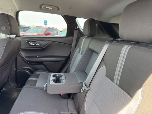 Used 2025 Chevrolet Blazer LT AWD/4WD image 33