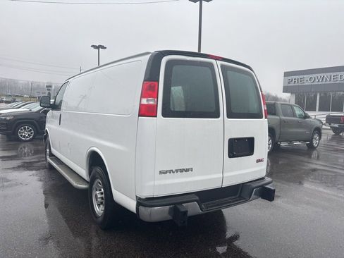 Used 2024 GMC Savana 2500 w/ Driver Convenience Package image 4