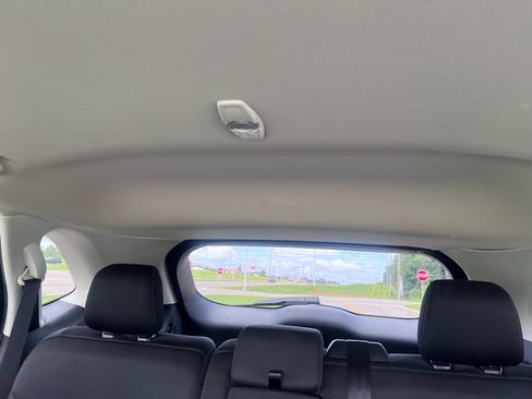 Used 2019 Ford Edge SEL FWD image 24