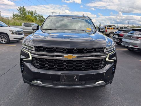 Used 2023 Chevrolet Tahoe LS AWD/4WD image 2