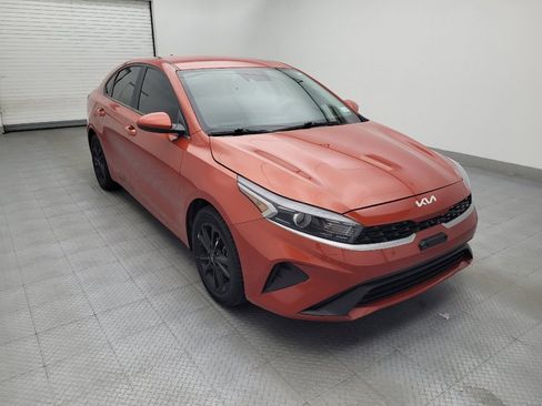 Used 2022 Kia Forte LXS FWD image 13