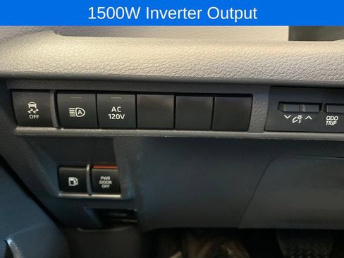 Used 2024 Toyota Sienna XLE w/ XLE Plus Package AWD/4WD image 11