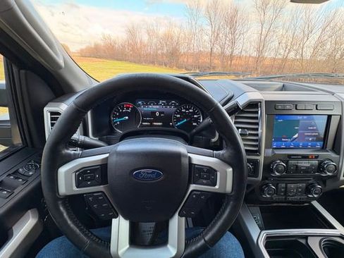 Used 2017 Ford F350 Lariat w/ Lariat Ultimate Package image 32