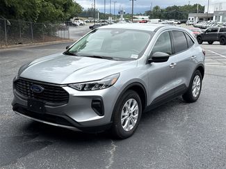 Used 2023 Ford Escape Active video 3