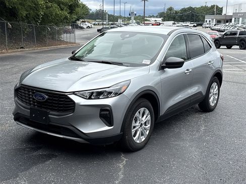 Used 2023 Ford Escape Active image 3