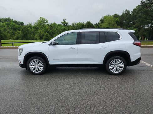 Used 2026 GMC Acadia Elevation w/ Elevation Premium Package FWD image 2