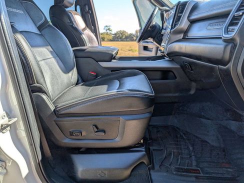 Used 2024 RAM 3500 Laramie w/ Night Edition image 23