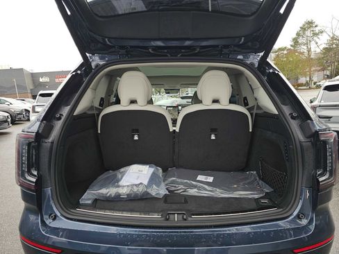 New 2026 Volvo EX90 Ultra image 15