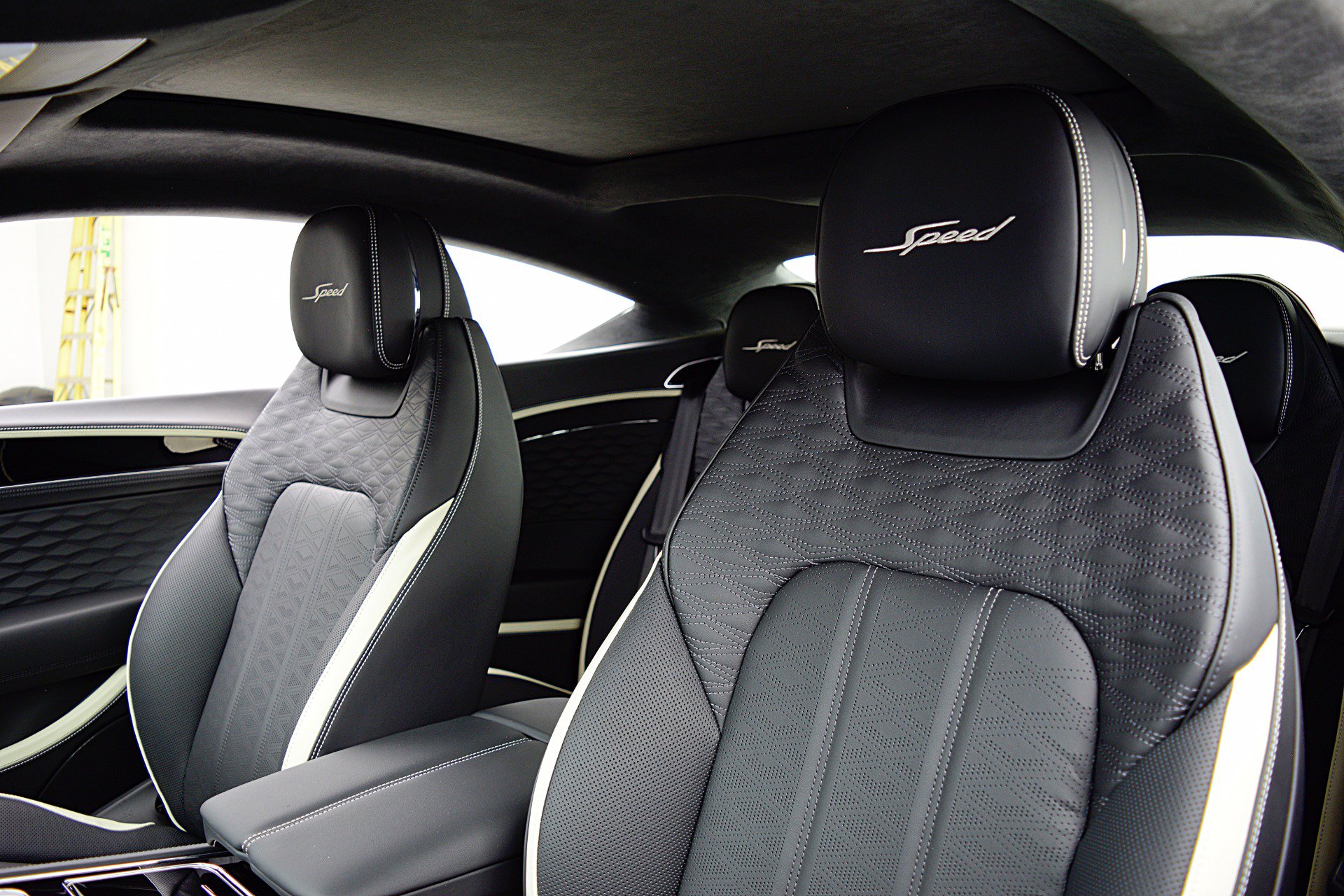 Used 2025 Bentley Continental GT Speed AWD/4WD image 29
