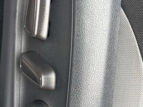 Certified 2025 Toyota Tacoma TRD Sport image 26