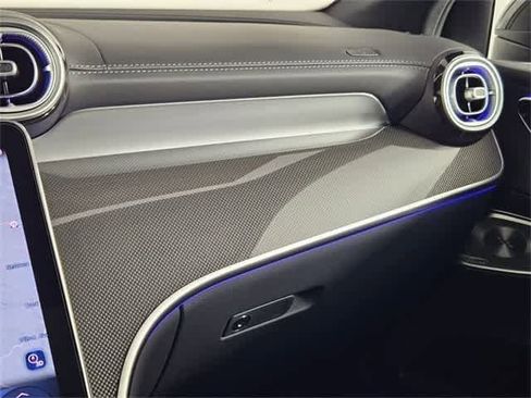 Certified 2025 Mercedes-Benz GLC 300 4MATIC image 38