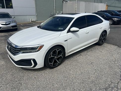 Used 2020 Volkswagen Passat 2.0T R-Line image 1