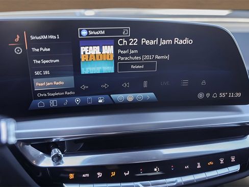 Used 2024 Cadillac Lyriq Luxury w/ LPO, Floor Liner Package image 15