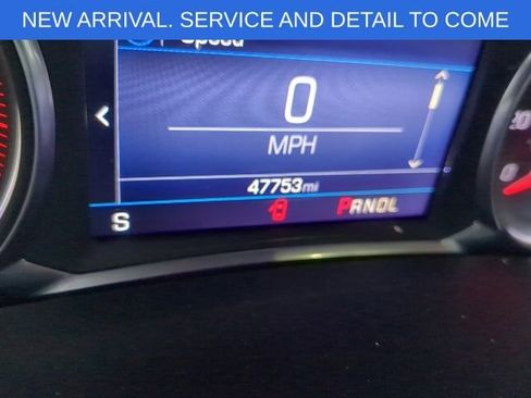 Used 2022 Chevrolet Blazer LT image 2