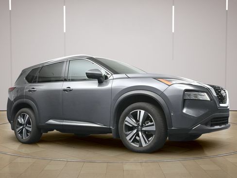 Certified 2023 Nissan Rogue SL w/ SL Premium Package FWD image 26