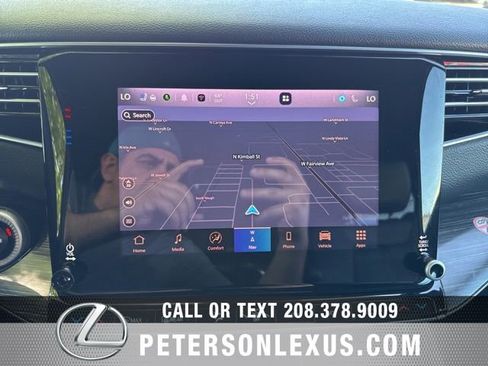 Used 2024 Jeep Wagoneer L Series II w/ Flexible Seating Group AWD/4WD image 15