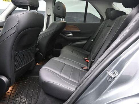 Used 2025 Mercedes-Benz GLE 350 4MATIC image 21