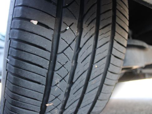 Used 2017 Toyota Highlander XLE image 13