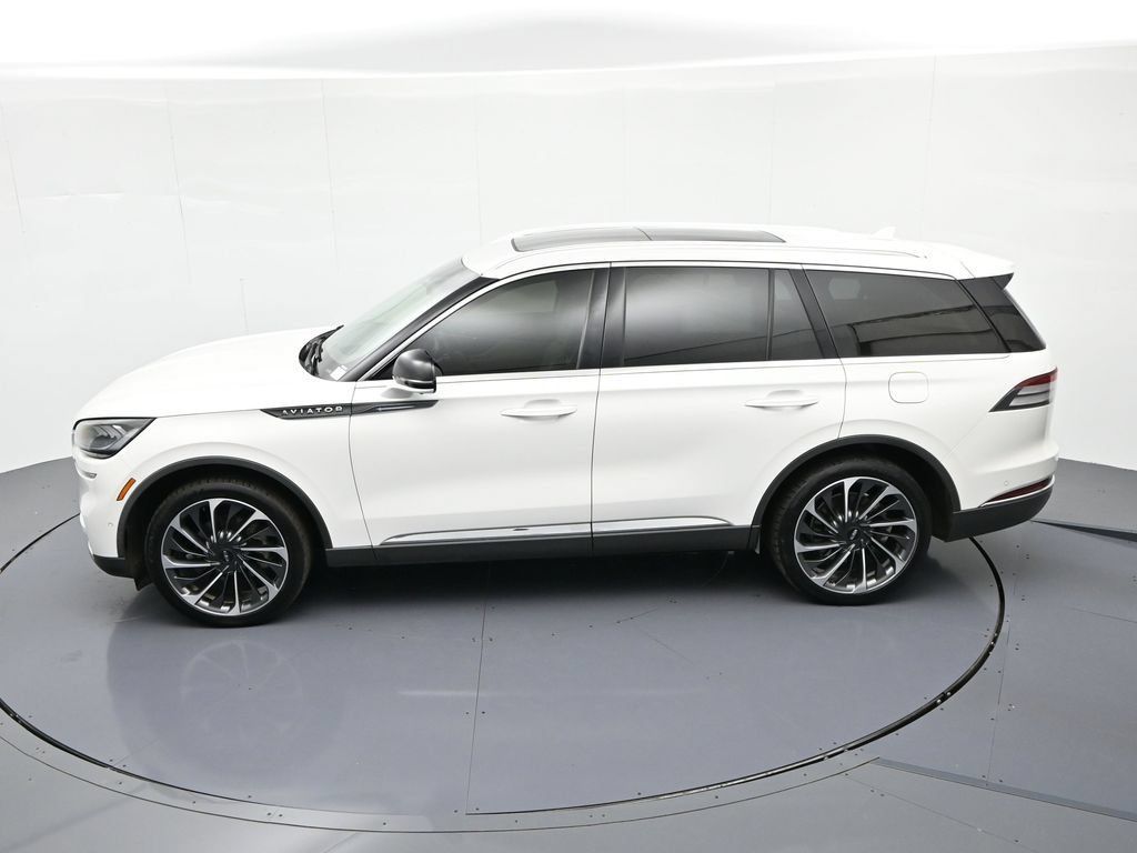 Used 2022 Lincoln Aviator Reserve w/ Equipment Group 201A AWD/4WD image 21