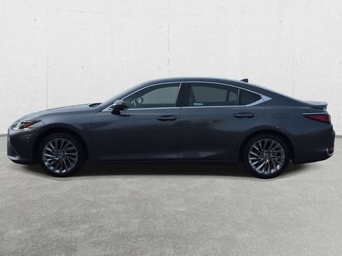 Certified 2025 Lexus ES 300h Ultra Luxury w/ Accessory Package (Z2) FWD image 8