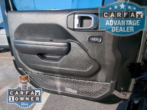 Used 2021 Jeep Wrangler Unlimited Rubicon AWD/4WD image 14