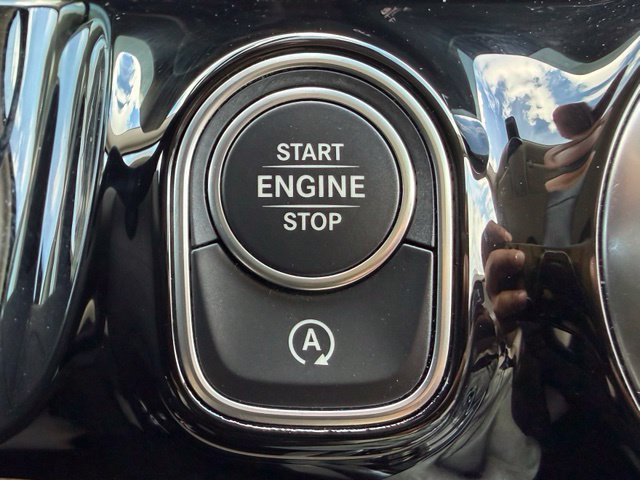 Used 2022 Mercedes-Benz GLA 250 4MATIC image 22