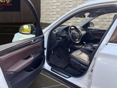 Used 2017 BMW X3 xDrive28i AWD/4WD image 9