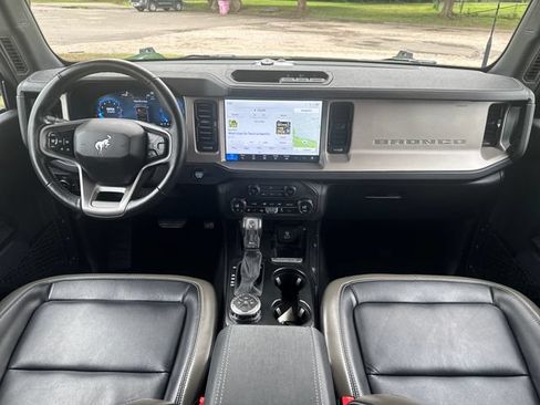 Used 2025 Ford Bronco Outer Banks AWD/4WD image 36