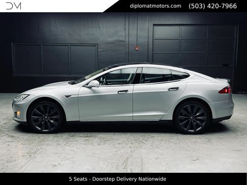 Used 2014 Tesla Model S RWD image 4