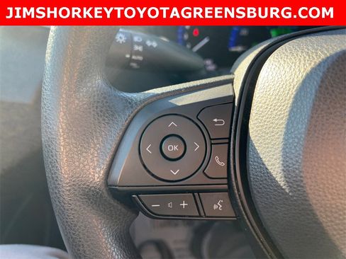Used 2021 Toyota Corolla LE image 22