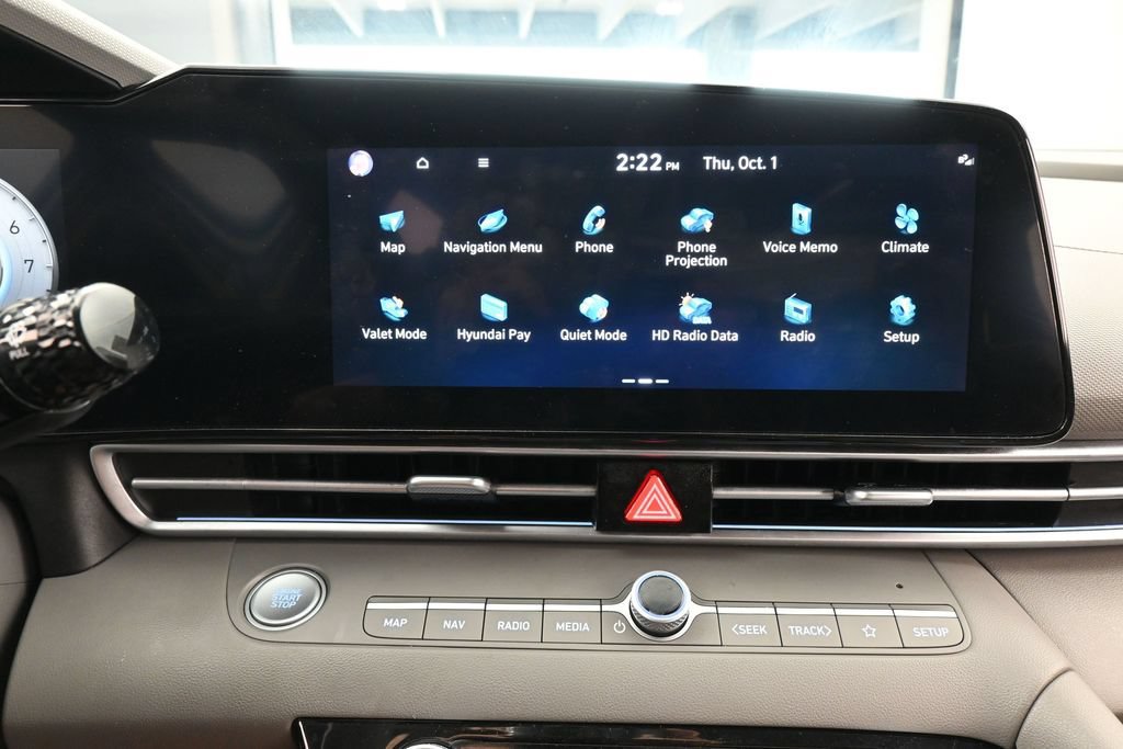 Used 2024 Hyundai Elantra SEL FWD image 24