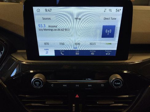 Used 2023 Ford Escape ST-Line image 25