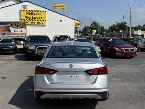Used 2020 Nissan Altima 2.5 S FWD image 4