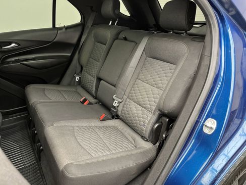 Used 2019 Chevrolet Equinox LT FWD image 12