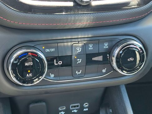 Used 2023 Chevrolet TrailBlazer RS w/ Convenience Package AWD/4WD image 30