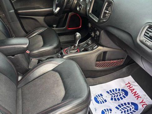 Used 2019 Jeep Compass Trailhawk image 20