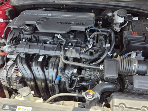 Used 2024 Hyundai Elantra SEL FWD image 10