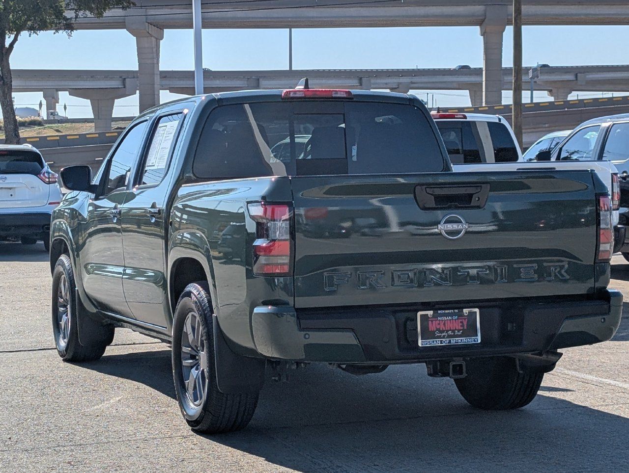 Certified 2025 Nissan Frontier SV w/ SV Convenience Package RWD image 4