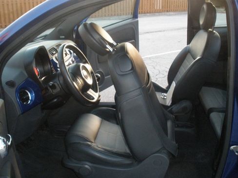 Used 2012 FIAT 500 Sport w/ Safety & Sound Pkg FWD image 28